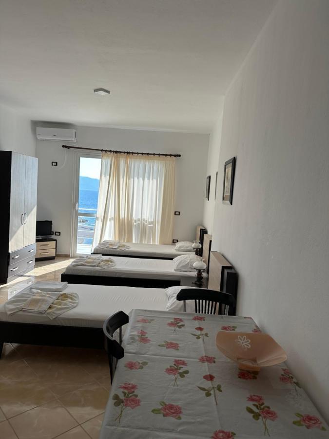 Blue Bay Apartments Sarande Exterior photo
