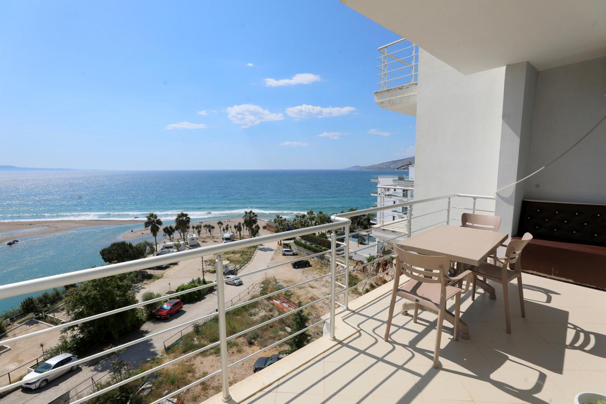 Blue Bay Apartments Sarande Exterior photo