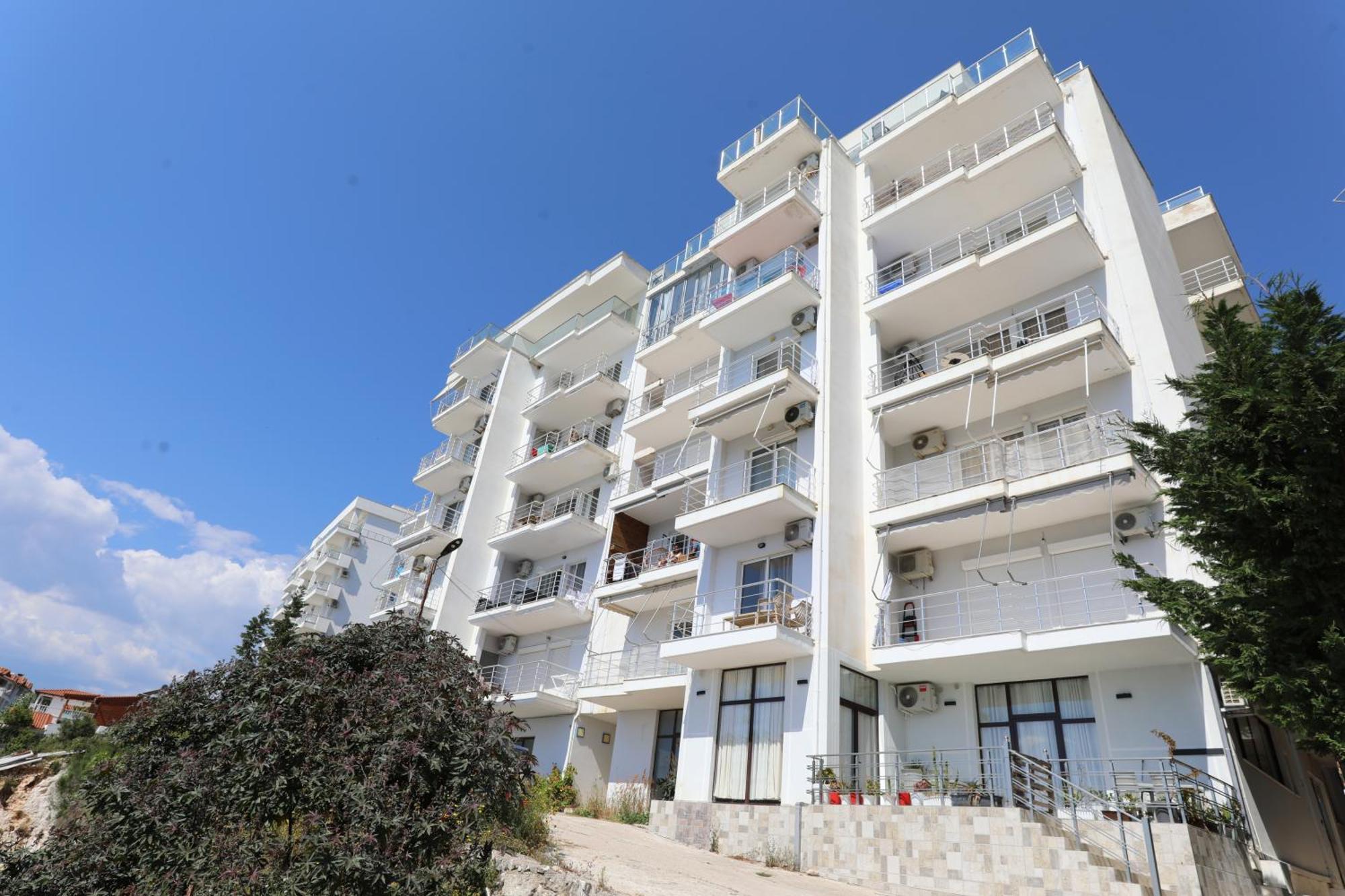 Blue Bay Apartments Sarande Exterior photo