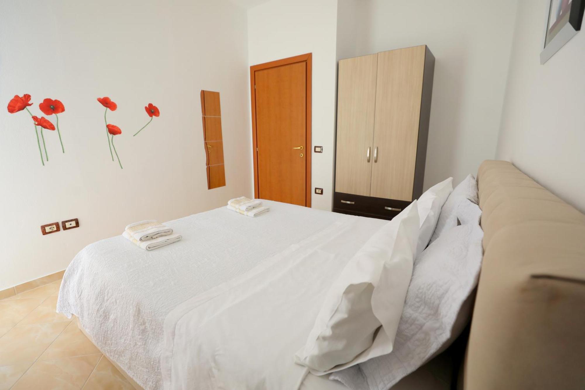 Blue Bay Apartments Sarande Exterior photo